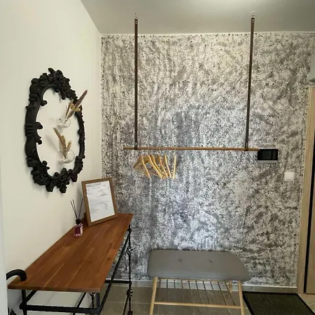 شقة Platinum Luxury Industrial Unit City-center بلوفديف