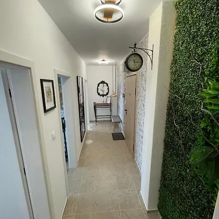 Platinum Luxury Industrial Unit City-center بلوفديف