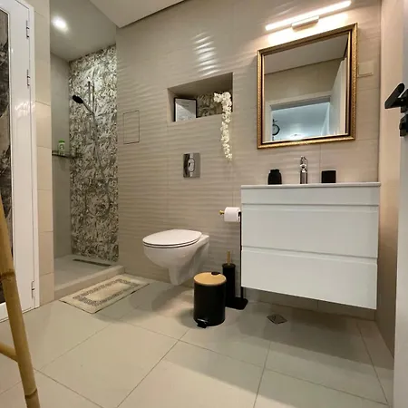 Platinum Luxury Industrial Unit City-center شقة