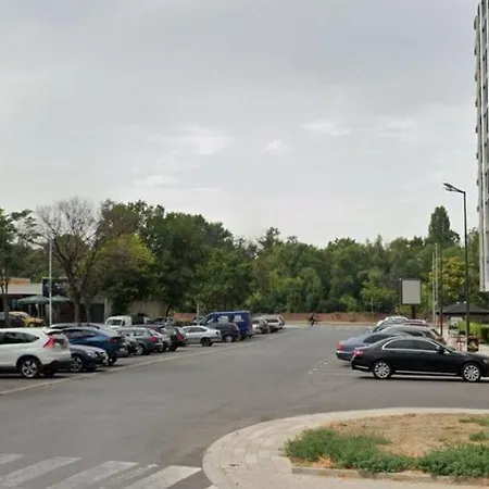 Platinum Luxury Industrial Unit City-center شقة بلوفديف