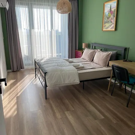 Апартамент Platinum Luxury Industrial Unit City-center