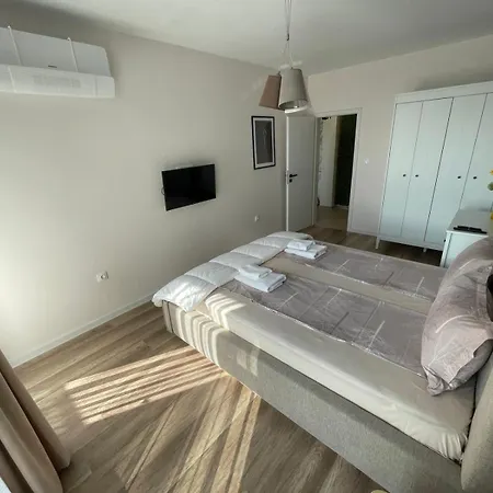 Апартамент Platinum Luxury Industrial Unit City-center Пловдив