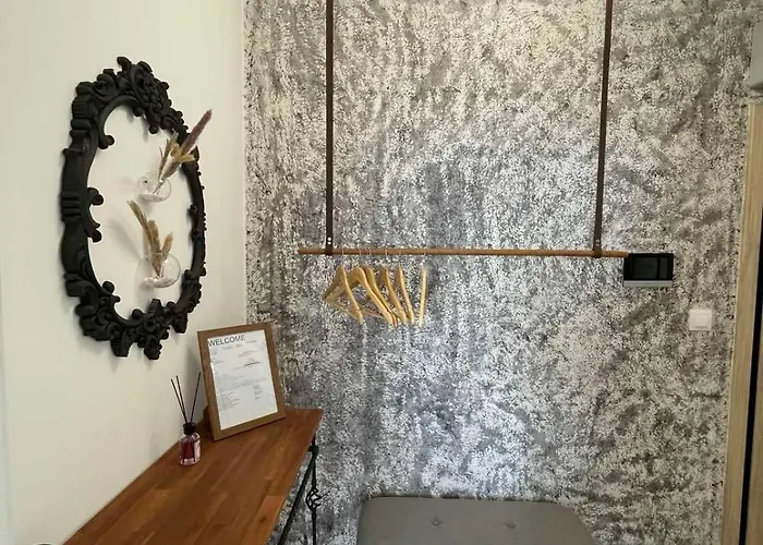 아파트 Platinum Luxury Industrial Unit City-center 플로브디프